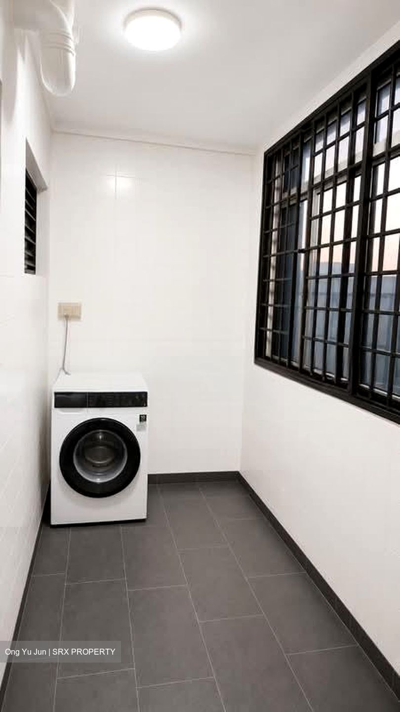 Blk 161 Yung Ping Road (Jurong West), HDB Executive #582863591